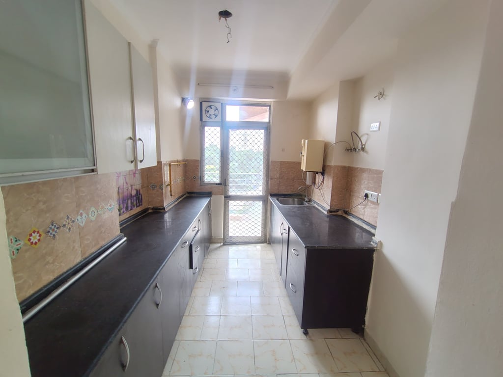 3 bhk + servent with washroom thumbnail 5