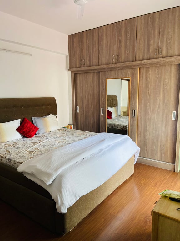 2BHK Apartment for Sale – Yellappa Chetty Layout, Ulsoor Road, Bangalore (Central Business District) thumbnail 6