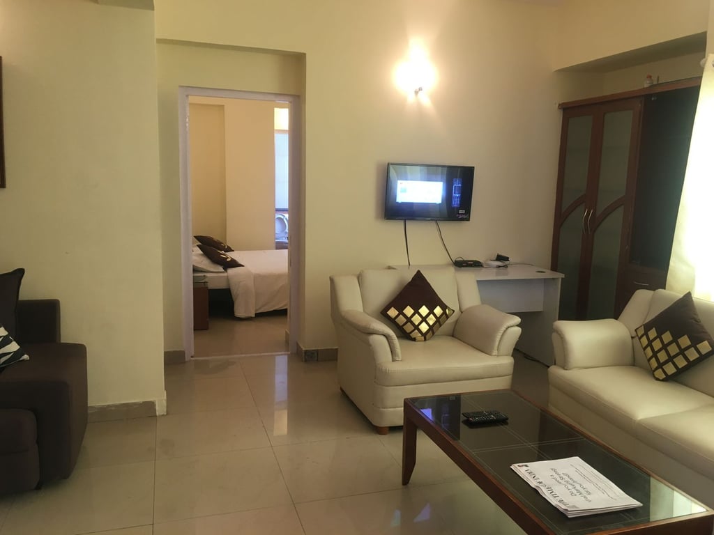 Prime 3BHK Flat for Rent Near Sony World Junction thumbnail 1
