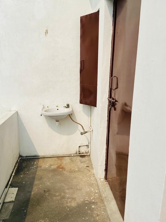 1bhk for rent in Nehru Nagar Ghaziabad thumbnail 6