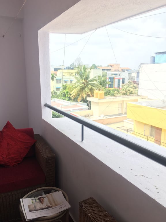 Prime 3BHK Flat for Rent Near Sony World Junction thumbnail 4