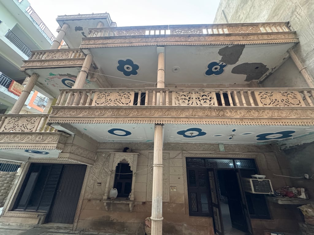 1rk room set in Noida sector 51 thumbnail 5