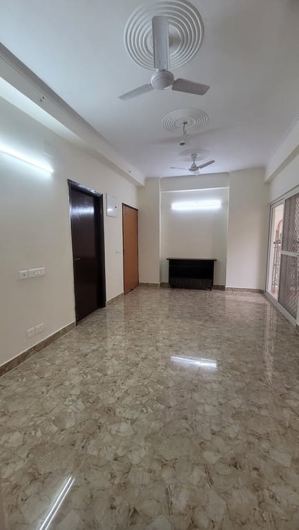 3BHK Flat for Rent in Amrapali Terrace Homes, Noida Extension – 1185 SQFT
