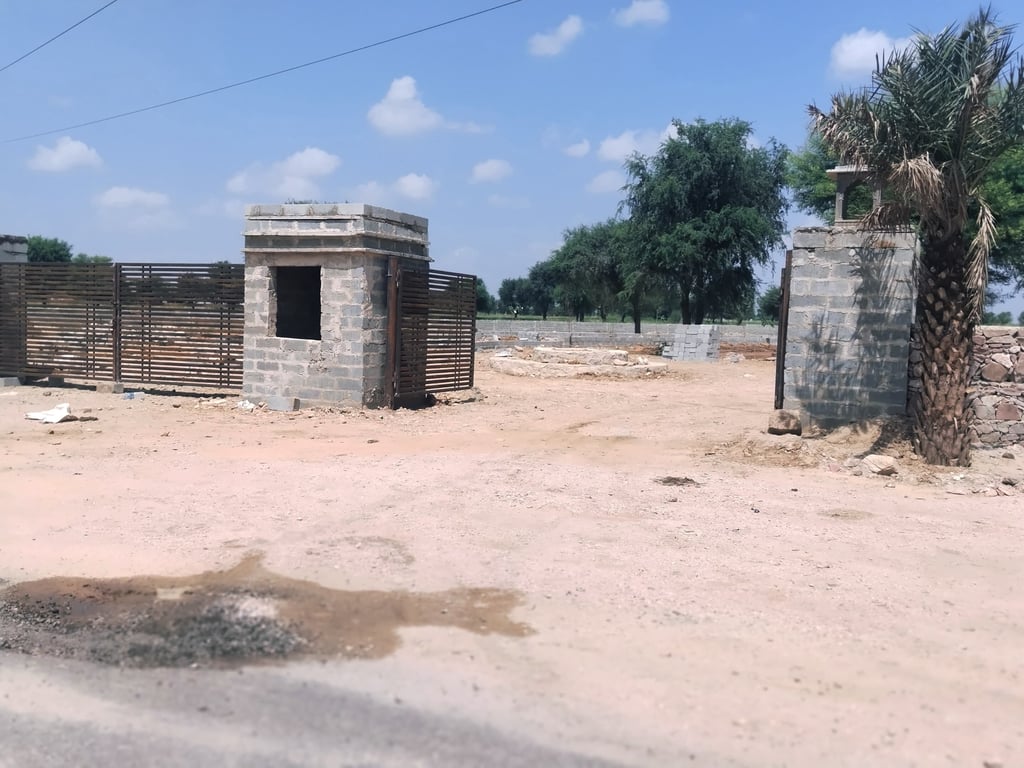 Farmhouse plot at Ajmer road near Mahindra sez fully developed gated township thumbnail 7