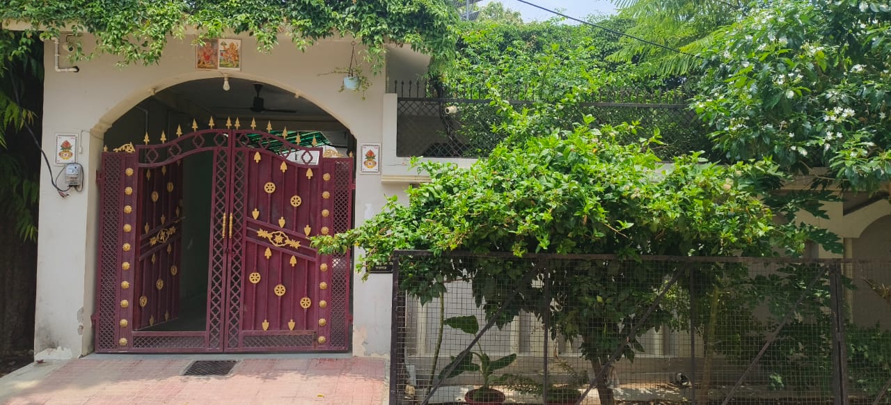Well furnished house with 3BHK, Dinning Room, Garden, Modular Kitchen,3Bathrooms in Sai city thumbnail 2