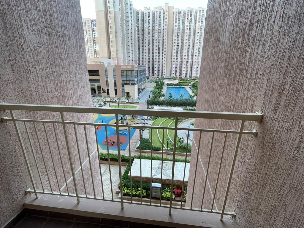 3 bhk semifurnished flat available for rent at Nikoo Homes 1 thumbnail 4