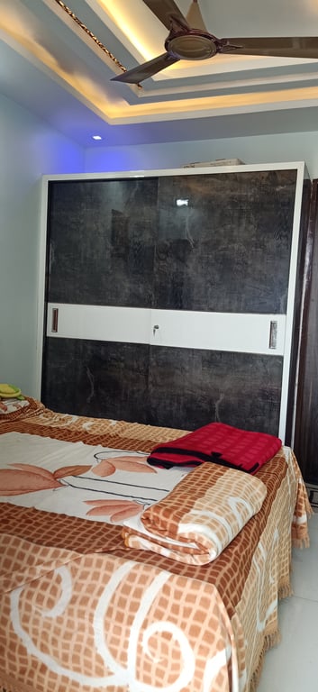 Fully furnished 2BHK Luxury flat for sale thumbnail 8