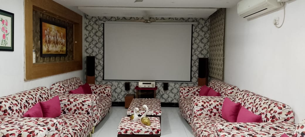 5BHK Penthouse Greater noida thumbnail 16