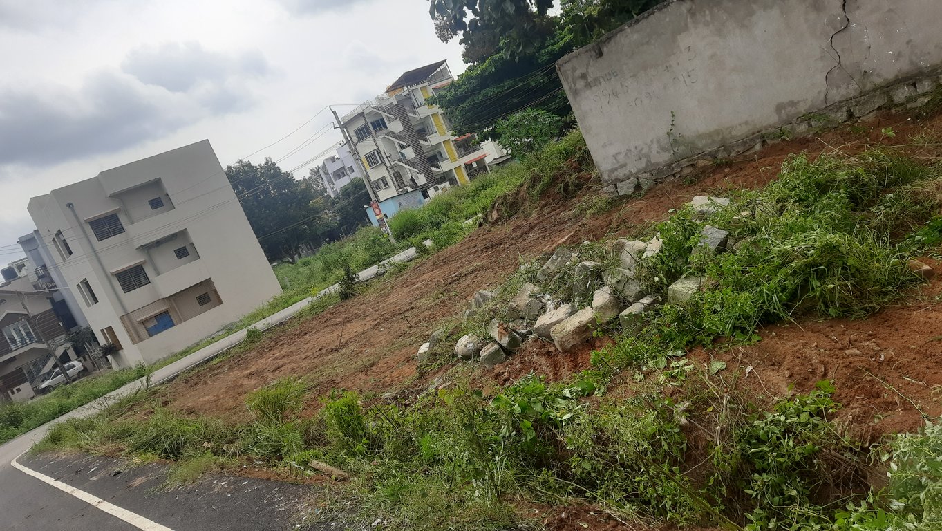 SEMI COMERCIAL PLOT FOR SALE BANNERGHATTA thumbnail 4