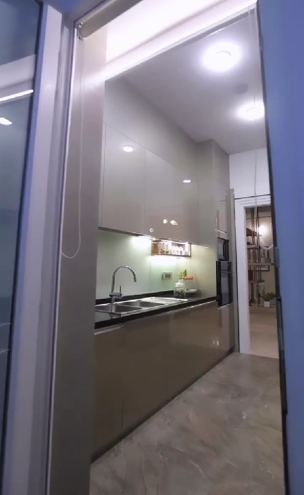 2,3,4 BHK, DLF ONE MIDTOWN thumbnail 6