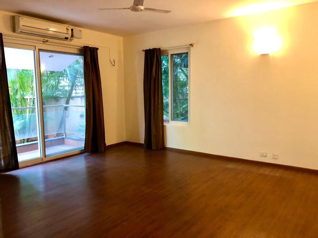 RENT - Spacious 3 BHK in CBD at Rest House Road, Off. M.G Road, Bangalore thumbnail 8