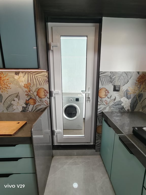 3BHK LUXURIOUS APARTMENT AT MALAD WEST IN NORTH MUMBAI thumbnail 5