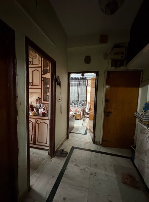 1bhk flat in Nehru Nagar Ghaziabad thumbnail 3