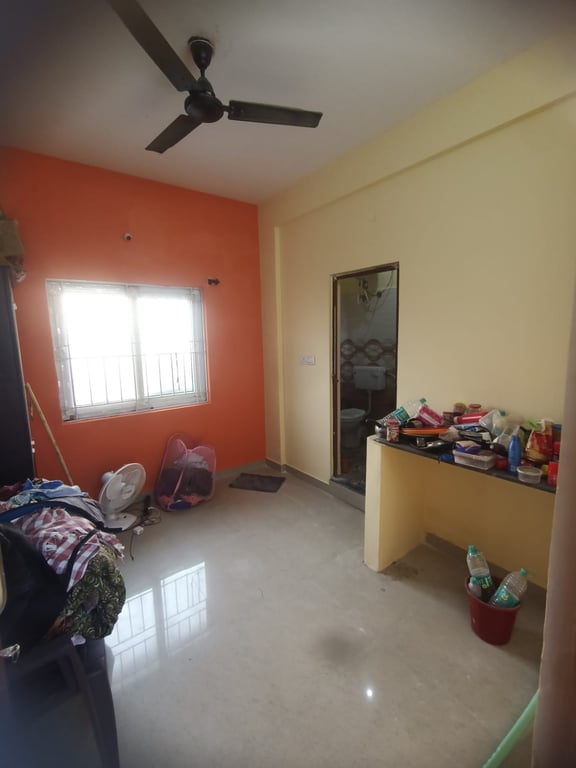 Residential Building for Sale – 8 Units, East-Facing, North Roadside, Bengaluru thumbnail 7