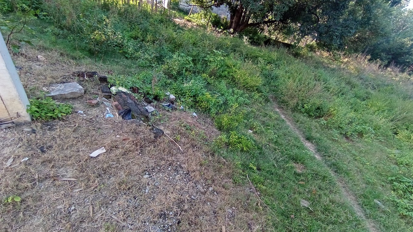 10 Marla Plot For Sale - 1