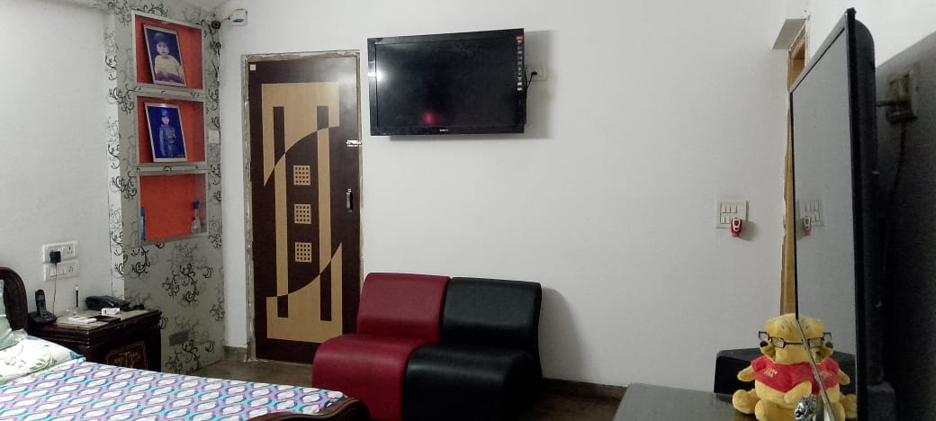 5BHK Penthouse Greater noida thumbnail 14