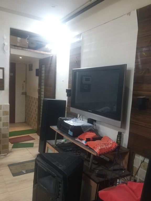 1RK Ground Floor Unit with Redevelopment Potential – Saibaba Nagar, Borivali West, Mumbai thumbnail 1