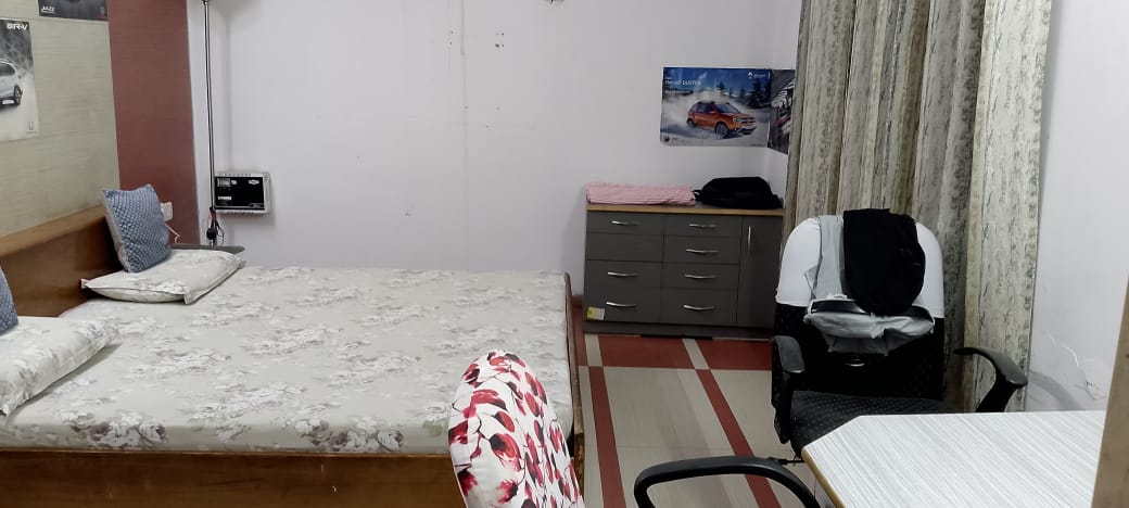 300sq metre in East Delhi thumbnail 15