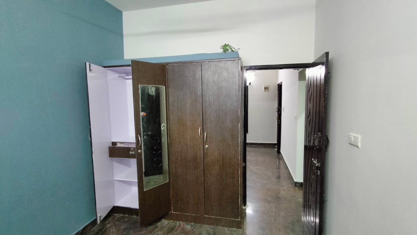 2BHK 2 nd floor thumbnail 4