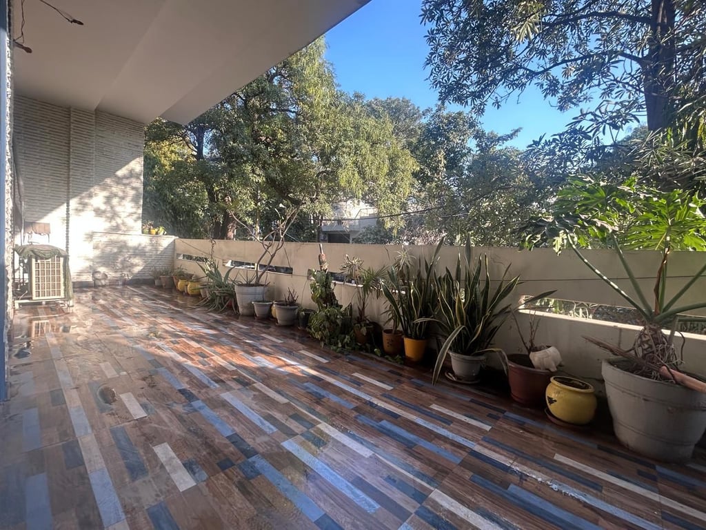 Panchsheel enclave thumbnail 6