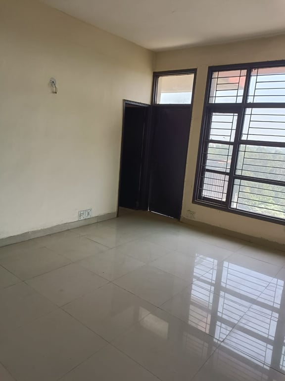 4BHK Sector 10 Sonipat thumbnail 1