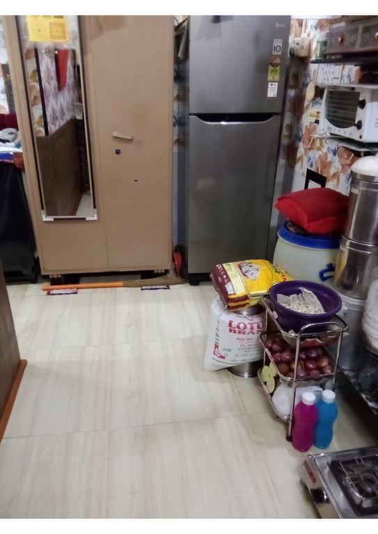 1RK Room for Urgent Sale – Om Shri Ganesh Society, Kalwa West, Thane thumbnail 1