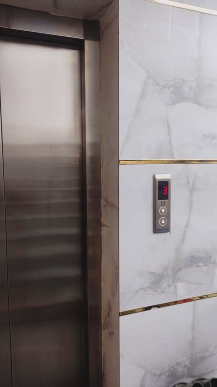 Spacious 3 BHK flat semi furnished near William pu college Bhuvaneshwari Nagar RT Nagar thumbnail 7