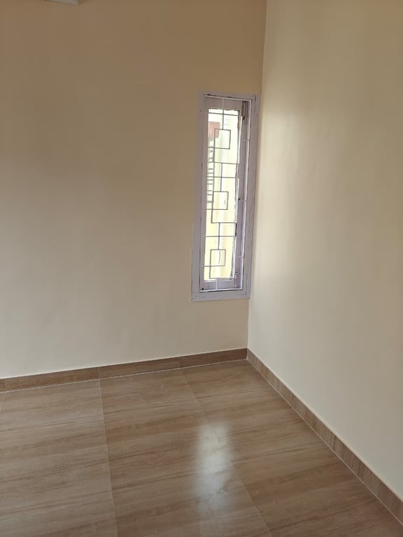 2 Bhk rent in golf green kolkata thumbnail 18