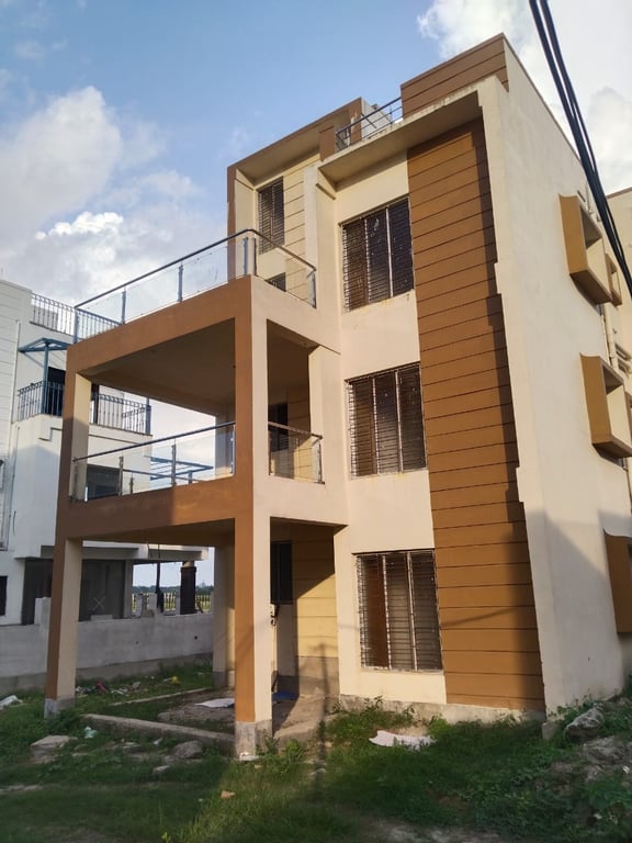 Near sapoorji Bus Stand thumbnail 2