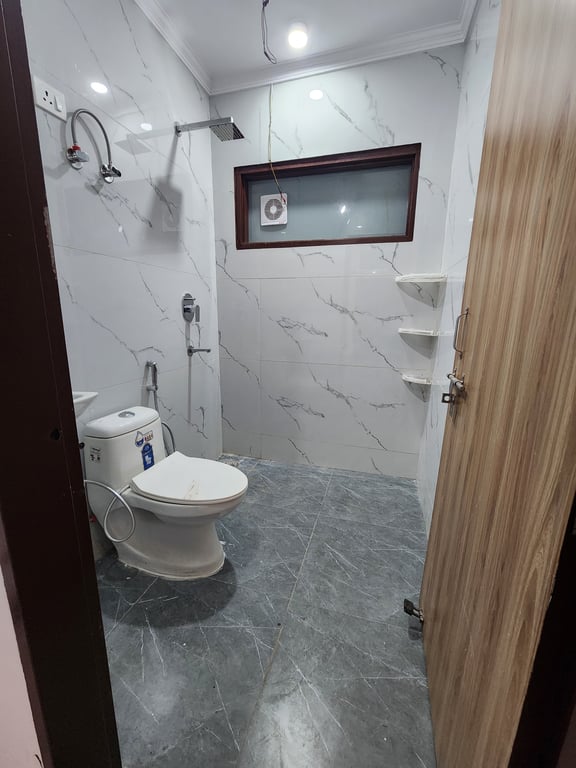 2bhk sector 110 Palam Vihar Gurgaon thumbnail 5