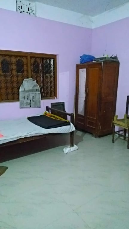 Old House For Sale thumbnail 10