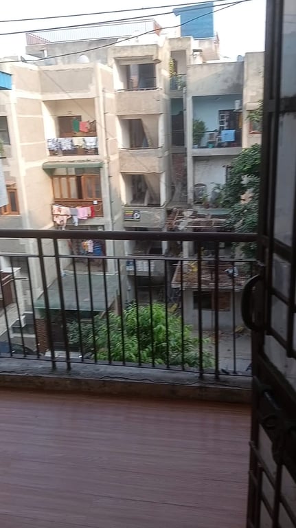 2BHK in Dwarka sector 13 New Delhi thumbnail 5