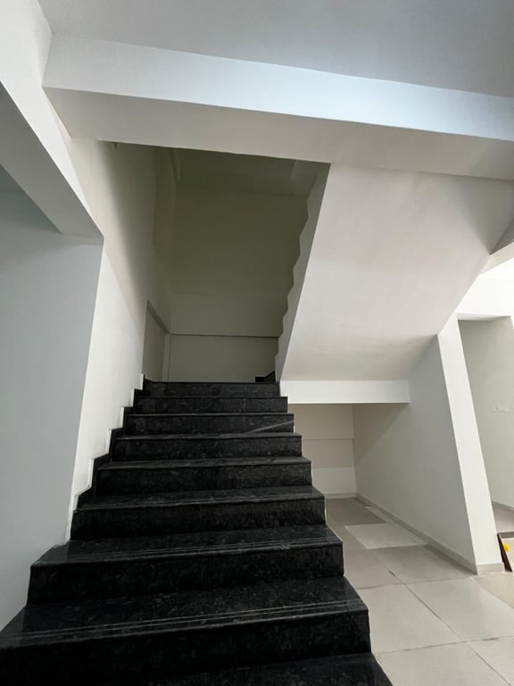 Commercial Shop/Office for Rent or Sale – Chittaranjan Road, Ville Parle East, Mumbai thumbnail 2