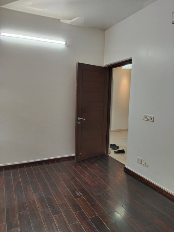 3bhk Apartment Ground first Duplex Fully Furnished thumbnail 5