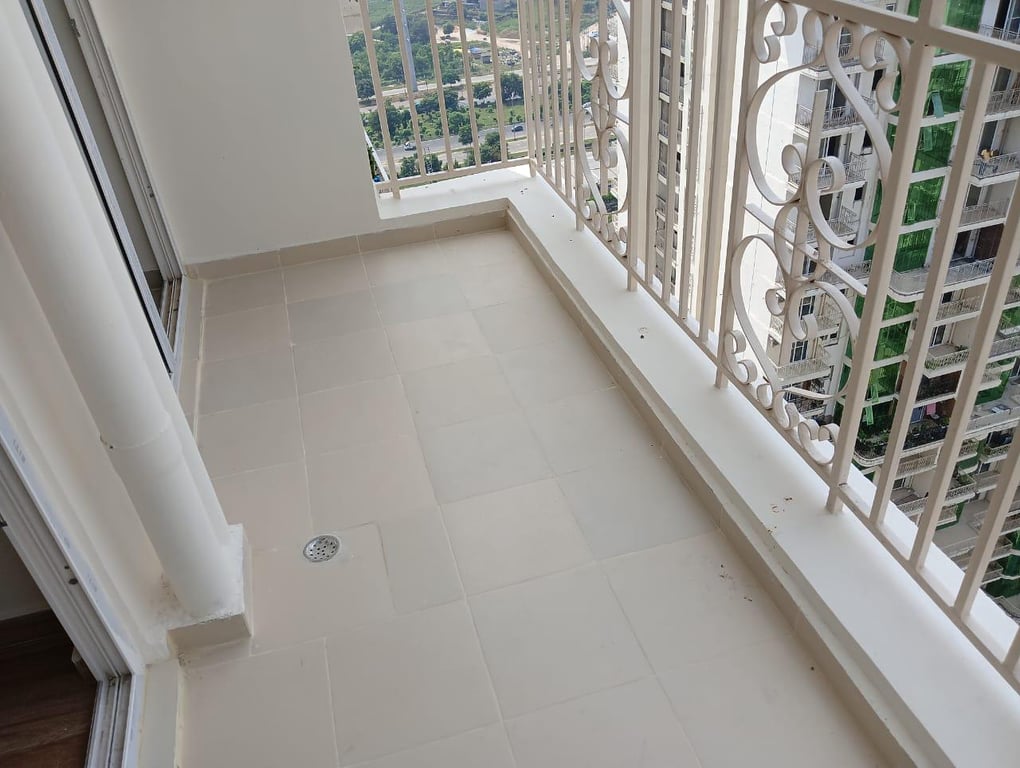 3BHK Flat for Rent in Mahagun Mantra 2, Noida Extension – 1150 SQFT thumbnail 4