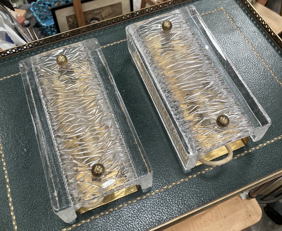 2 flotte væglamper i messing og glas - nr. 0305