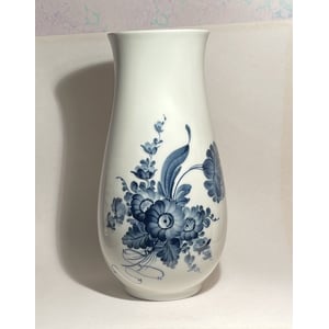Flot porcelæn vase fra Royal Copenhagen - nr. 01754
