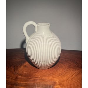 Lillemor Clement og Inge Folmer Larsen stentøj kande fra 1950erne - nr. 250225