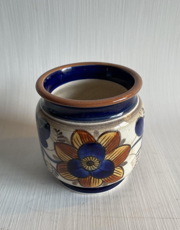 Smuk gammel fajance vase fra Aluminia - nr. 011060