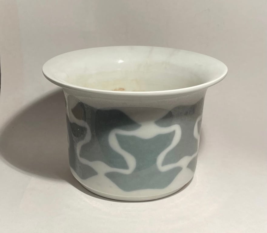 Flot Edith Sonne porcelæn skål fra Bing og Grøndahl - nr. 01997