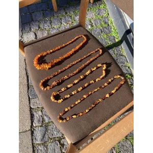 Fine hals rav kæder, pris pr. stk. kr. 350,-