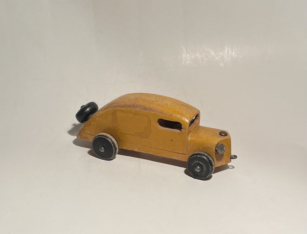 Flot vintage træ racer bil - nr. 011005