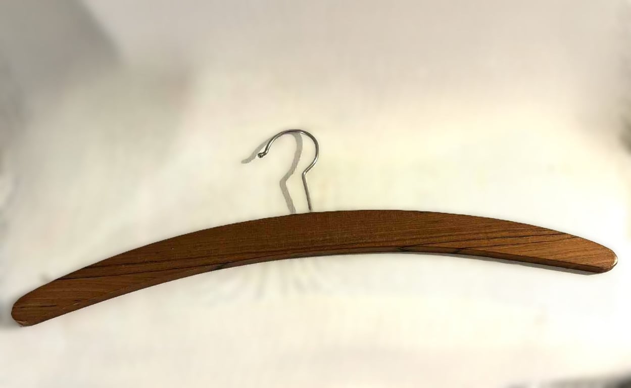 4 ens flotte bøjler udført i teak - nr. 8941654104