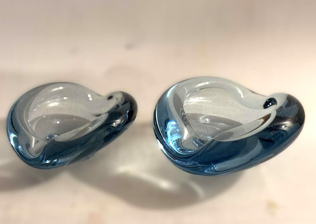 2 Smukke håndlavet skåle samt 1 Retro Umanak glasvase fra Holmegaard - nr. 0799