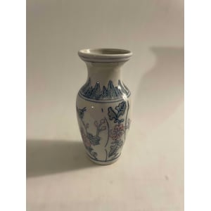 Vintage kinesisk porcelænsvase med blå, hvid og pink blomsterdekoration - nr. 09560