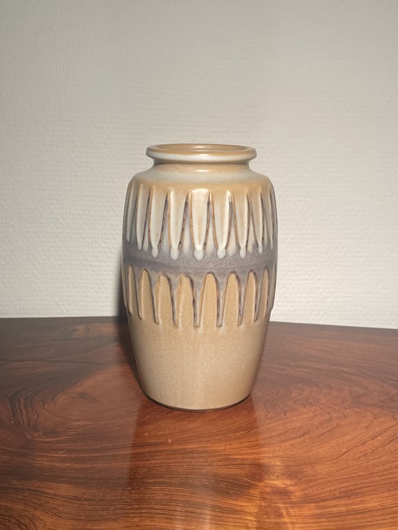 Flot Knabstrup keramik vase, design af Gunther Praschak (Østrig ) - nr. 022080