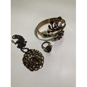 Flotte vintage bronze smykker fra Finland  -nr. 01109