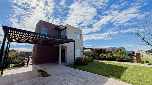 VENTA CASA 4AMB, PILETA, DOBLE LOTE, SAN RAMON PILAR DEL ESTE, PILAR — foto 4