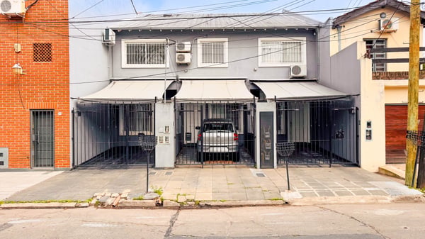 Venta | DÚPLEX 4 AMBIENTES | Patio, Parrilla, Cochera con Portón Automático | FLORIDA OESTE, Vicente López — foto 2