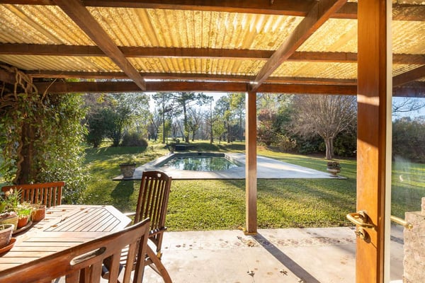VENTA CASA 6 AMBIENTES LAS PRADERAS LUJAN AL GOLF — foto 4
